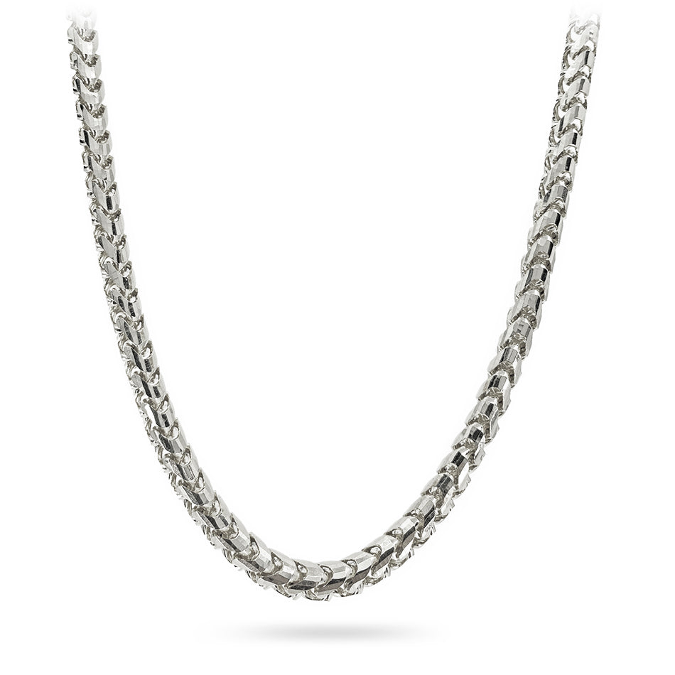 closeup of a 14 karat white gold 3mm diamond cut franco chain