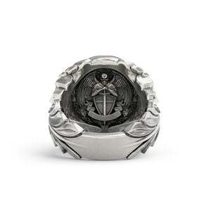 skull ring with gothic design