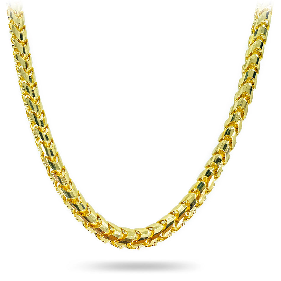 closeup of a 14 karat yellow gold 5mm diamond cut franco chain